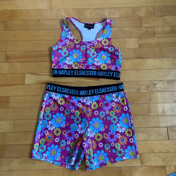 Hayley Elsaesser Flower Power Sports Bra and Shorts size medium - Picture 4 of 7